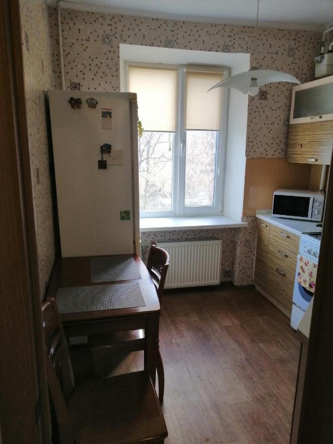 Уютная Квартира На Лётной 6 Czernihów Zewnętrze zdjęcie
